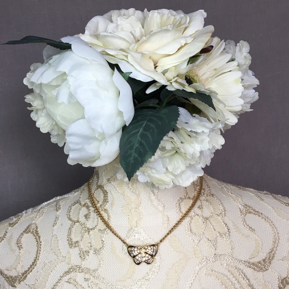 CZ & Gold Butterfly 🦋 Necklace - Picture 4 of 6